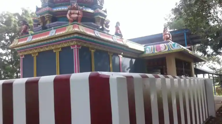 Arulmigu Karupaayranadha Swamy Temple, Thattathimoolai - 610105 அருள்மிகு கரும்பாயிரநாத சுவாமி திருக்கோயில், Thattathimoolai - 610105, Thiruvarur - Ancient Temple Architecture and History Image 3