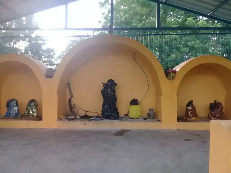 Arulmigu Karupanar Temple, Amabapoor - 621701 அருள்மிகு கருப்பணார் திருக்கோயில், Amabapoor - 621701, Ariyalur - Ancient Temple Architecture and History Image 4