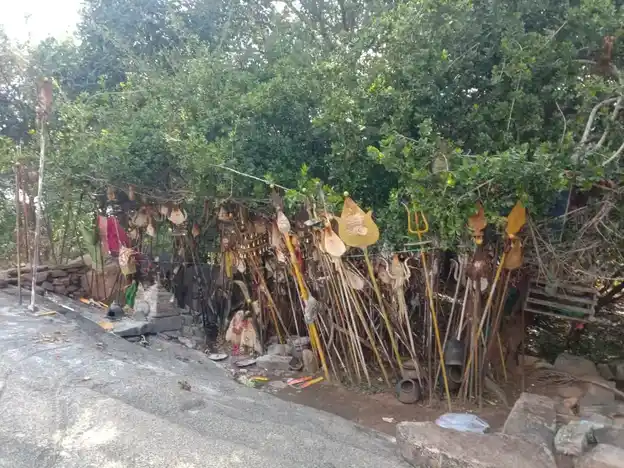 Arulmigu Karupanna Swamy Temple, Edaiyapatti - 624202 அருள்மிகு கருப்பணசாமி திருக்கோயில், Edaiyapatti - 624202, Dindigul - Ancient Temple Architecture and History Image 3