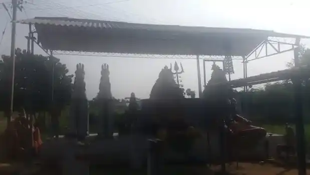 Arulmigu Karuparayasamy Temple, Thalaiyampalaym, Thalaiyampalaym - 638053 Temple