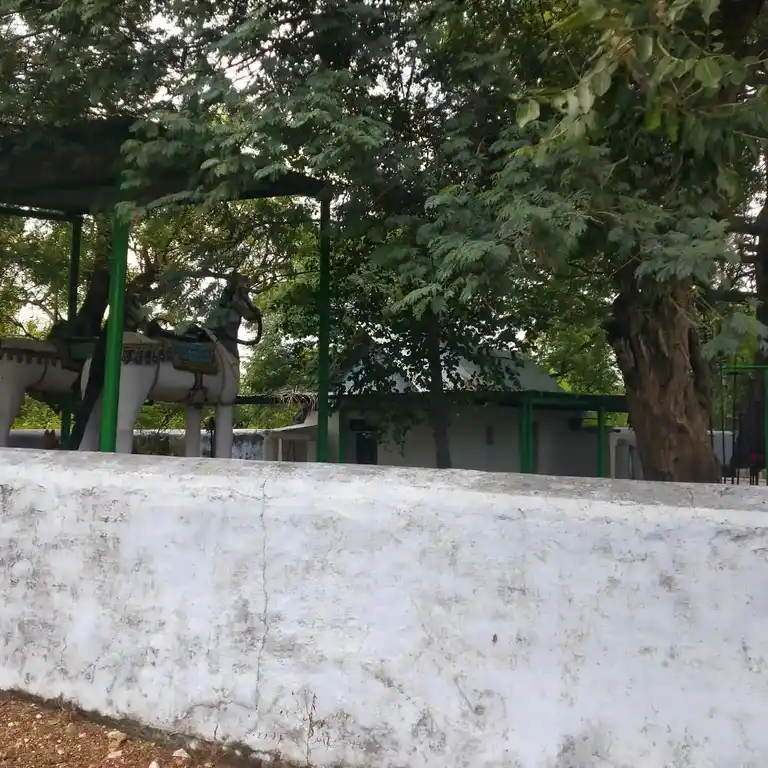 Arulmigu Karuparayaswamy Temple, Kallakulam, Kallakulam - 638052 Temple