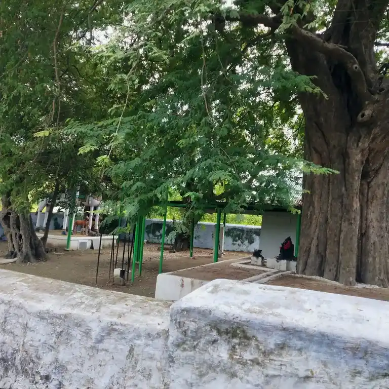 Arulmigu Karuparayaswamy Temple, Kallakulam, Kallakulam - 638052 அருள்மிகு கருப்பராயசாமி திருக்கோயில், கள்ளக்குளம், Kallakulam - 638052, Erode - Ancient Temple Architecture and History Image 2