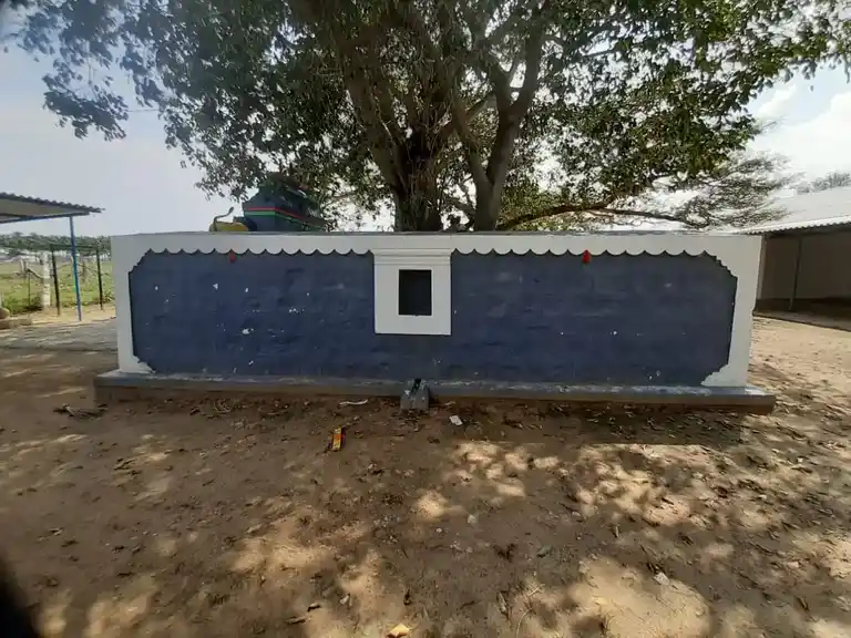 Arulmigu Karuparayaswamy Temple, Munduvelampatti - 644674 அருள்மிகு கருப்பராயர் திருக்கோயில், முண்டுவேலம்பட்டி - 644674, Tiruppur - Ancient Temple Architecture and History Image 2