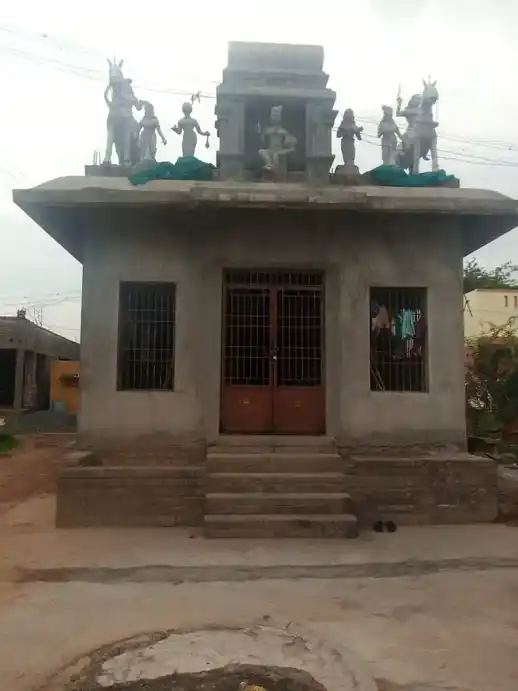 Arulmigu Karuppanar Temple, Kurumbalur - 621107 அருள்மிகு கருப்பனார் திருக்கோயில், Kurumbalur - 621107, Perambalur - Ancient Temple Architecture and History Image 2