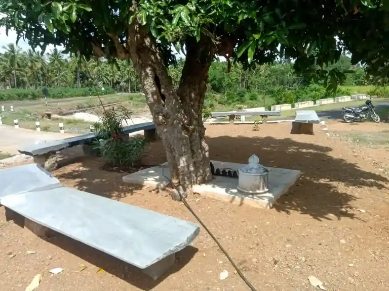 Arulmigu Karuppanar Temple, Mullukkurichi - 636142 அருள்மிகு கருப்பனார் திருக்கோயில், Mullukkurichi - 636142, Namakkal - Ancient Temple Architecture and History Image 2