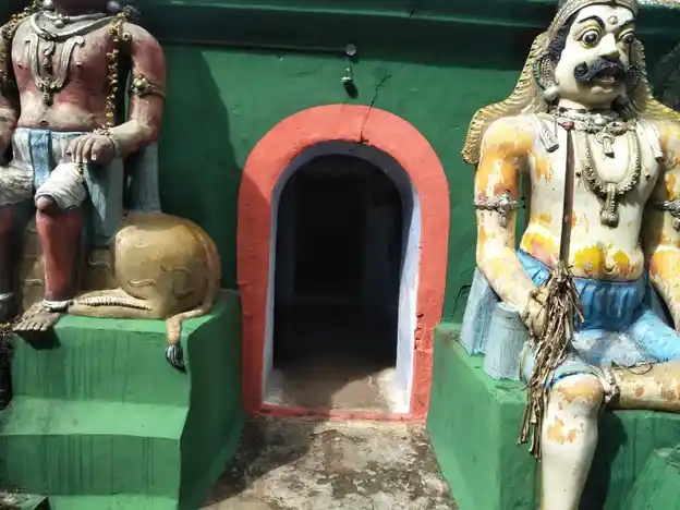 Arulmigu Karuppanar Temple, Odiyattur, Ganagavalli - 636105 Temple