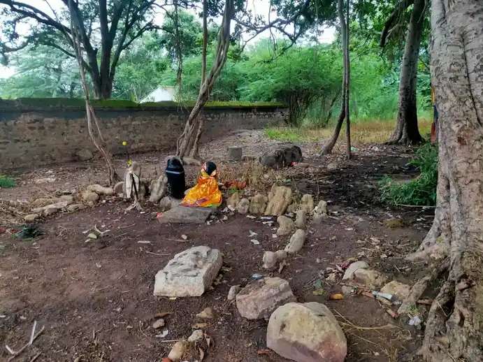 Arulmigu Karuppanar Temple, Periyavenmani - 621704 Arulmigu Karuppanar Temple, Periyavenmani - 621704, Perambalur - Ancient Temple Architecture and History Image 3