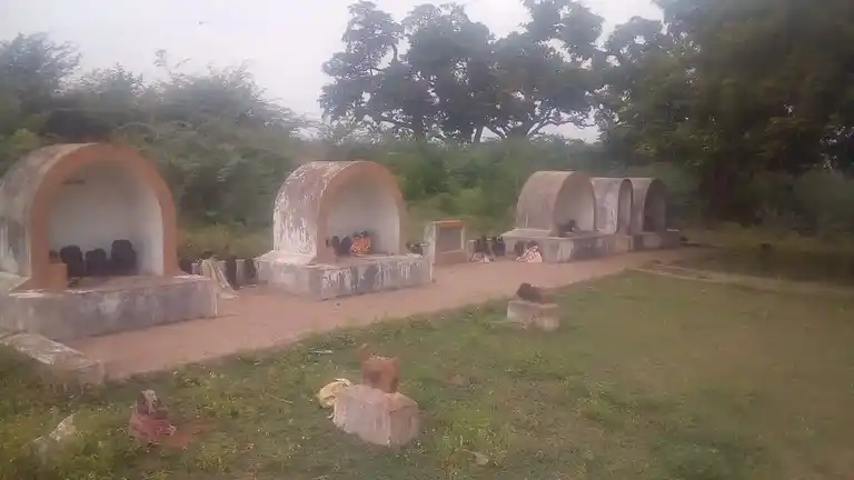 Arulmigu Karuppanar Temple, Vaippam - 621707 அருள்மிகு கருப்பனார் திருக்கோயில், வைப்பம் - 621707, Ariyalur - Ancient Temple Architecture and History Image 3