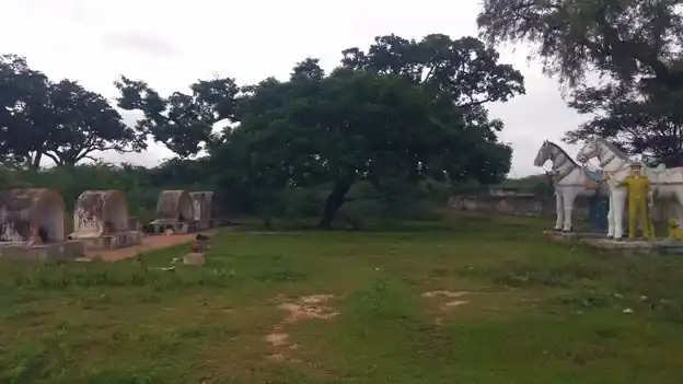 Arulmigu Karuppanar Temple, Vilankudi - 621704 Arulmigu Karuppanar Temple,  - 621704, Ariyalur - Ancient Temple Architecture and History Image 4