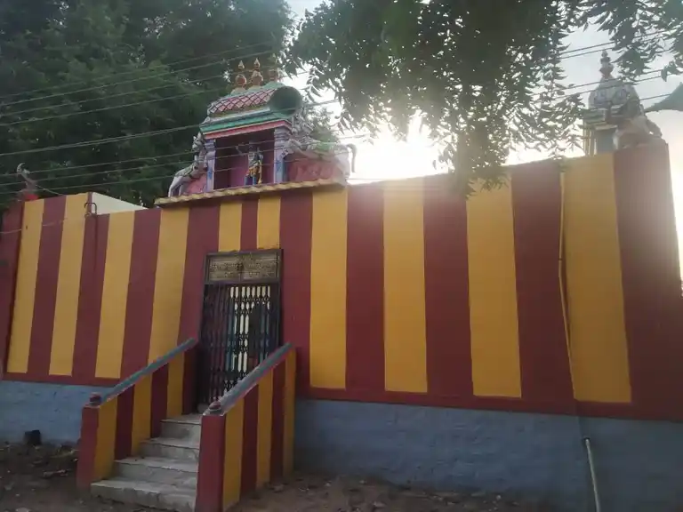 Arulmigu Karuppanasamy Temple, Athikaripatti - 625527 அருள்மிகு கருப்பணசாமி திருக்கோயில், Athikaripatti - 625527, Madurai - Ancient Temple Architecture and History Image 5