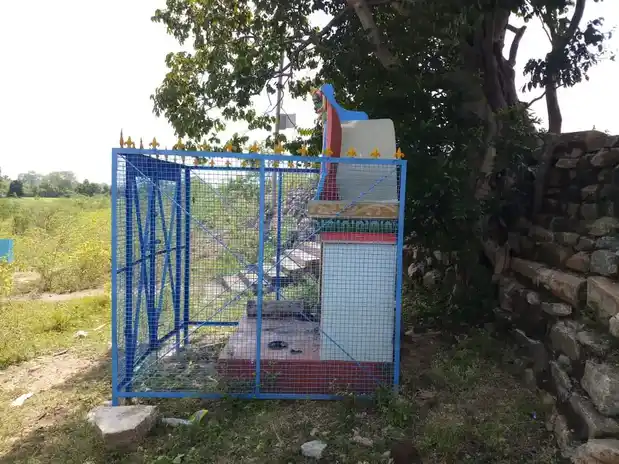 Arulmigu Karuppanasamy Temple, Ayathampatti - 625106 அருள்மிகு கருப்பணசுவாமி கோயில், Ayathampatti - 625106, Madurai - Ancient Temple Architecture and History Image 4