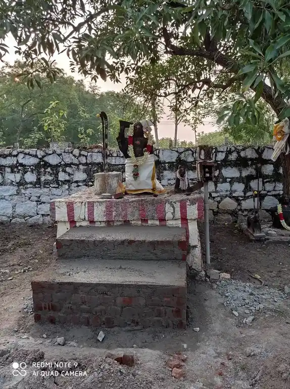 Arulmigu Karuppanasamy Temple, Kasipuram - 625501 அருள்மிகு கருப்பணசாமி திருக்கோவில், Kasipuram - 625501, Madurai - Ancient Temple Architecture and History Image 4