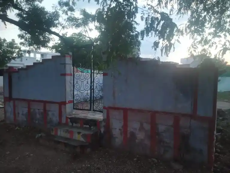 Arulmigu Karuppanasamy Temple, Kethuvarpatti - 625705 அருள்மிகு கருப்பணசாமி திருக்கோயில், Kethuvarpatti - 625705, Madurai - Ancient Temple Architecture and History Image 4