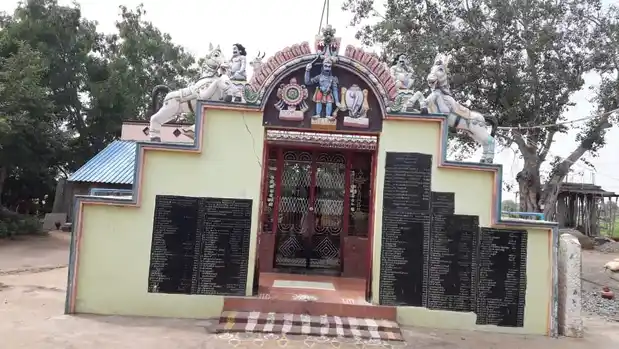 Arulmigu Karuppanasamy Temple, Paraipatty - 625014 அருள்மிகு கருப்பணசாமி திருக்கோயில், Paraipatty - 625014, Madurai - Ancient Temple Architecture and History Image 3