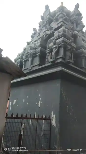 Arulmigu Karuppanasamy Temple, Paravai - 625402 அருள்மிகு கருப்பணசாமி திருக்கோயில், Paravai - 625402, Madurai - Ancient Temple Architecture and History Image 4