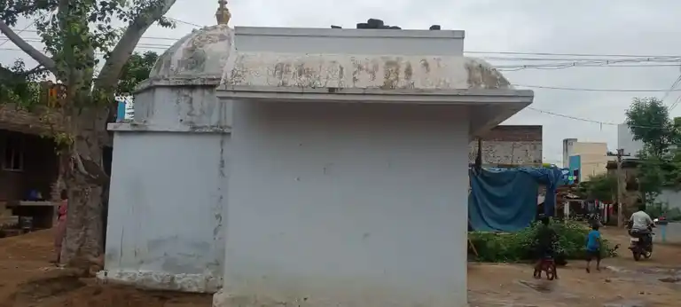 Arulmigu Karuppanasamy Temple, Sembarani - 625527 அருள்மிகு கருப்பணசாமி திருக்கோயில், Sembarani - 625527, Madurai - Ancient Temple Architecture and History Image 3