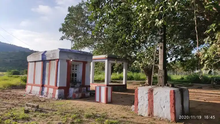 Arulmigu Karuppanasamy Temple, Usilampatti - 625532 அருள்மிகு கருப்புசாமி திருக்கோயில், Usilampatti - 625532, Madurai - Ancient Temple Architecture and History Image 3