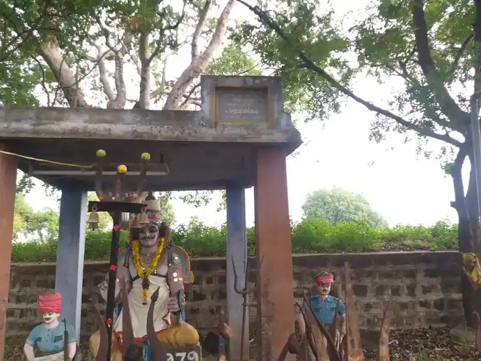 Arulmigu Karuppanna Swamy Temple, Kavarpanai - 636116 அருள்மிகு கருப்பண்ண சுவாமி திருக்கோயில், Kavarpanai - 636116, Salem - Ancient Temple Architecture and History Image 4