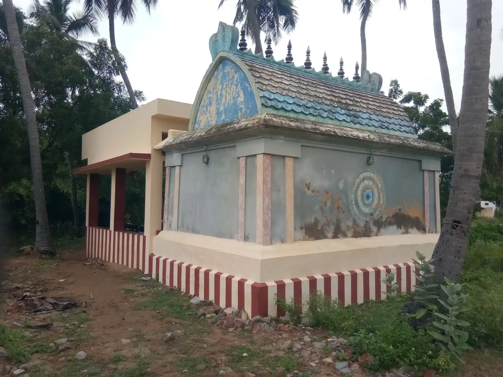 Arulmigu Karuppannaswamy And Alagunatchiyamman Temple, Kovil Devarayan Pettai - 614204 அருள்மிகு கருப்பண்ண சுவாமி, பிடாரி அழகுநாச்சியம்மன் திருக்கோயில், Kovil Devarayan Pettai - 614204, Thanjavur - Ancient Temple Architecture and History Image 3