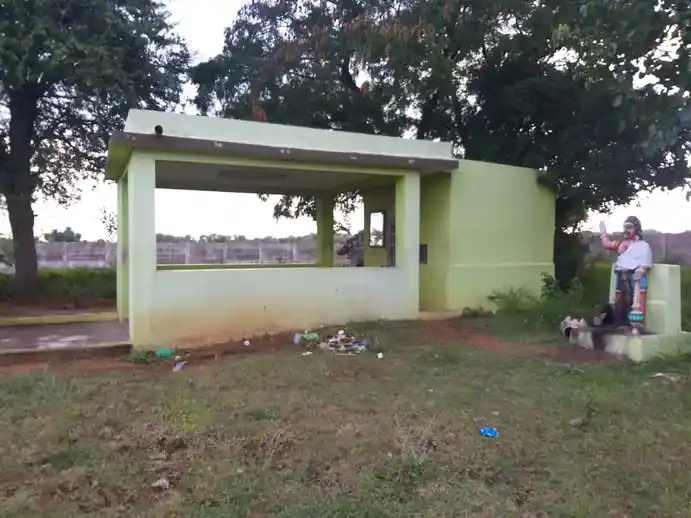 Arulmigu Karuppannaswamy Temple, Aarchampatti - 621313 அருள்மிகு கருப்பண்ணசாமி திருக்கோயில், Aarchampatti - 621313, Karur - Ancient Temple Architecture and History Image 3