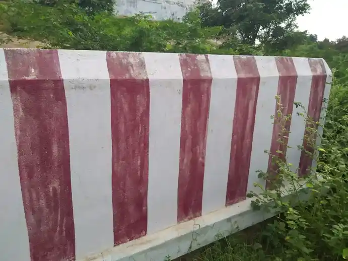 Arulmigu Karuppannaswamy Temple, Rachandar Thirumalai - 621313 அருள்மிகு கருப்பண்ணசுவாமி திருக்கோயில்,  - 621313, Karur - Ancient Temple Architecture and History Image 4