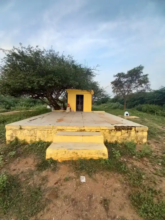 Arulmigu Karuppannaswamy Temple, Thoppampatti - 621306