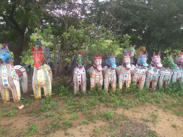 Arulmigu Karuppansamy Temple, Keelacinnanampatti - 625501 அருள்மிகு கருப்பணசாமி திருக்கோயில், Keelacinnanampatti, Keelacinnanampatti - 625501, Madurai - Ancient Temple Architecture and History Image 4