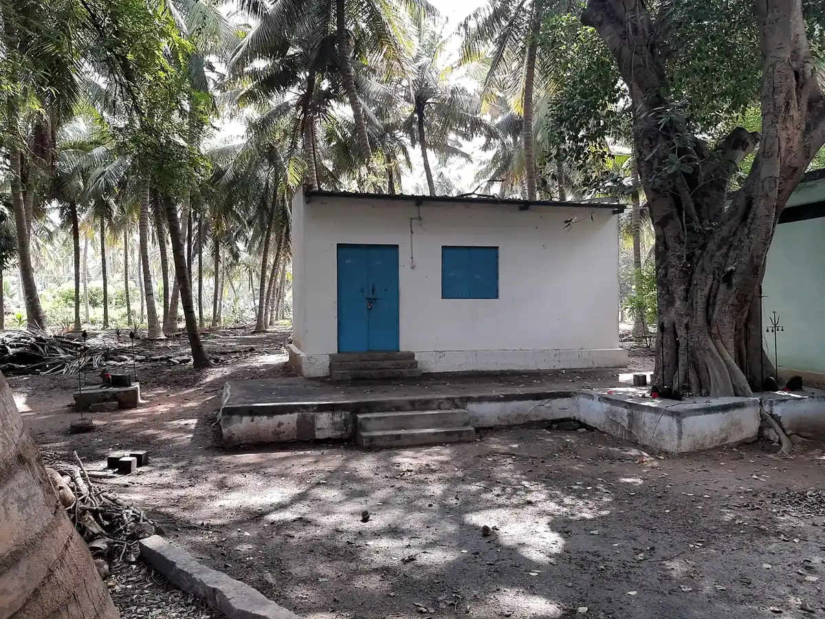 Arulmigu Karupparayan Temple, Neelambor - 641062 அருள்மிகு கருப்பராயன் திருக்கோயில், Neelambor - 641062, Coimbatore - Ancient Temple Architecture and History Image 3