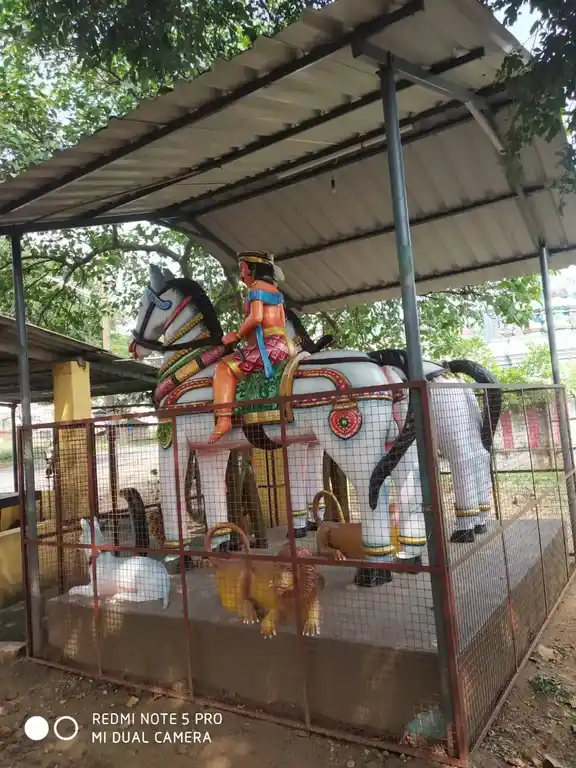 Arulmigu Karupparayan Temple, Othakalmandapam - 641032 அருள்மிகு கருப்பராயன் திருக்கோயில், ஒத்தக்கால்மண்டபம் - 641032, Coimbatore - Ancient Temple Architecture and History Image 3