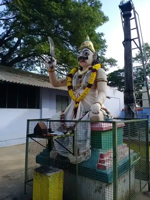 Arulmigu Karupparayan Temple, Thilagar Street, Velandipalayam - 641025 அருள்மிகு கருப்பராயன் திருக்கோயில், திலகர் ஸ்ட்ரீட், Velandipalayam - 641025, Coimbatore - Ancient Temple Architecture and History Image 3