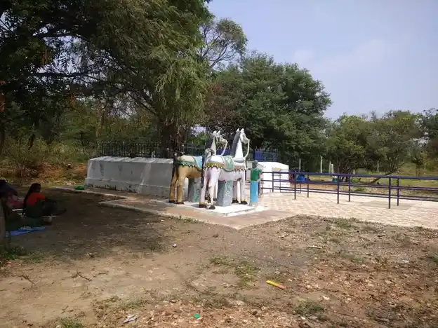 Arulmigu Karupparayar Kannimar, Ikkaraithathappali - 638451 Temple