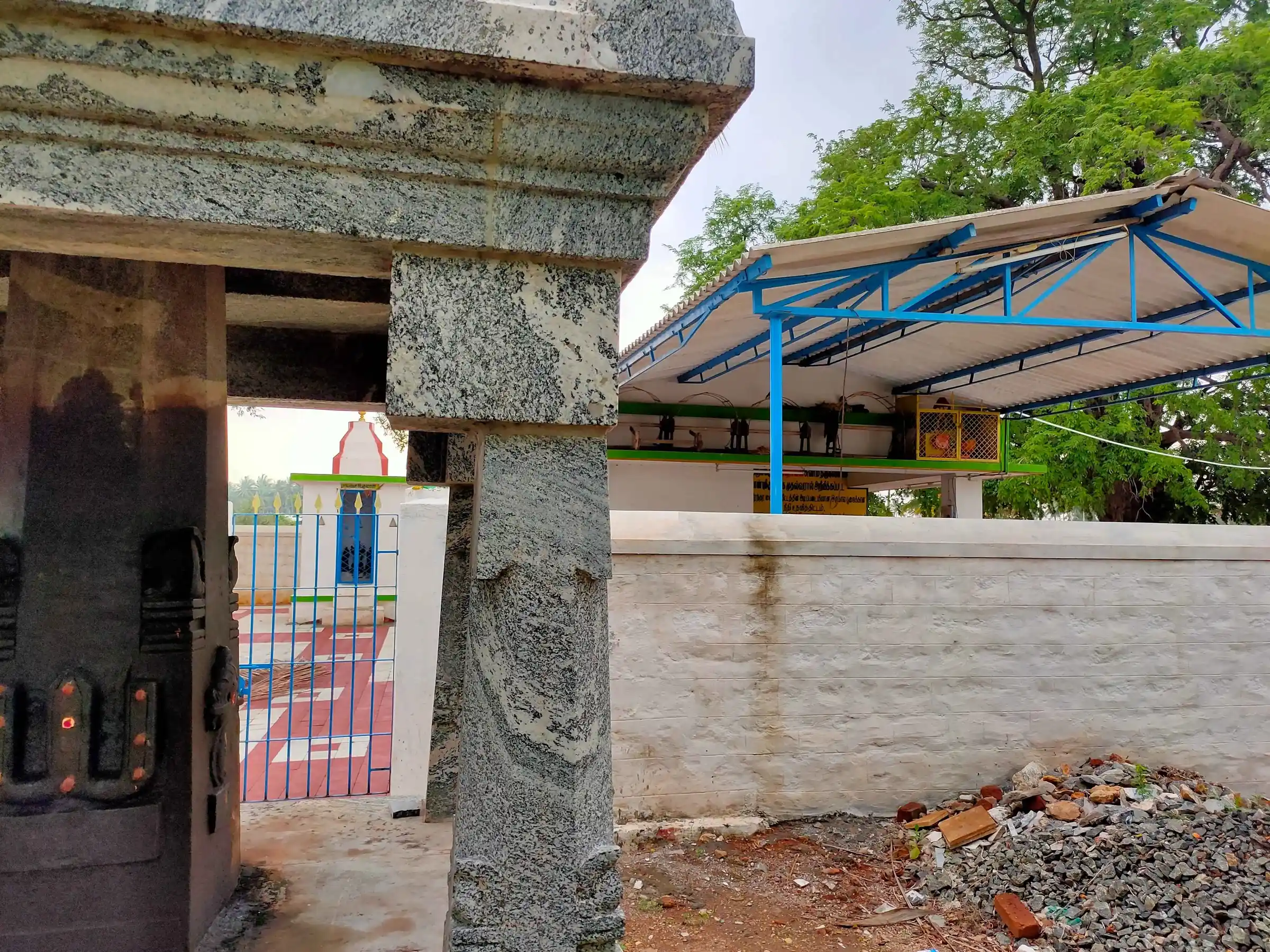 Arulmigu Karupparayar Temple, Nochipalayam, Karaipudur - 641605 Temple