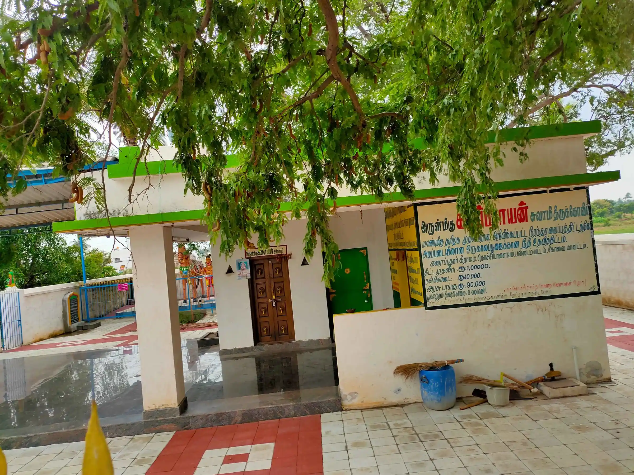 Arulmigu Karupparayar Temple, Nochipalayam, Karaipudur - 641605 அருள்மிகு கருப்பராயர் திருக்கோயில், Nochipalayam, Karaipudur - 641605, Tiruppur - Ancient Temple Architecture and History Image 3