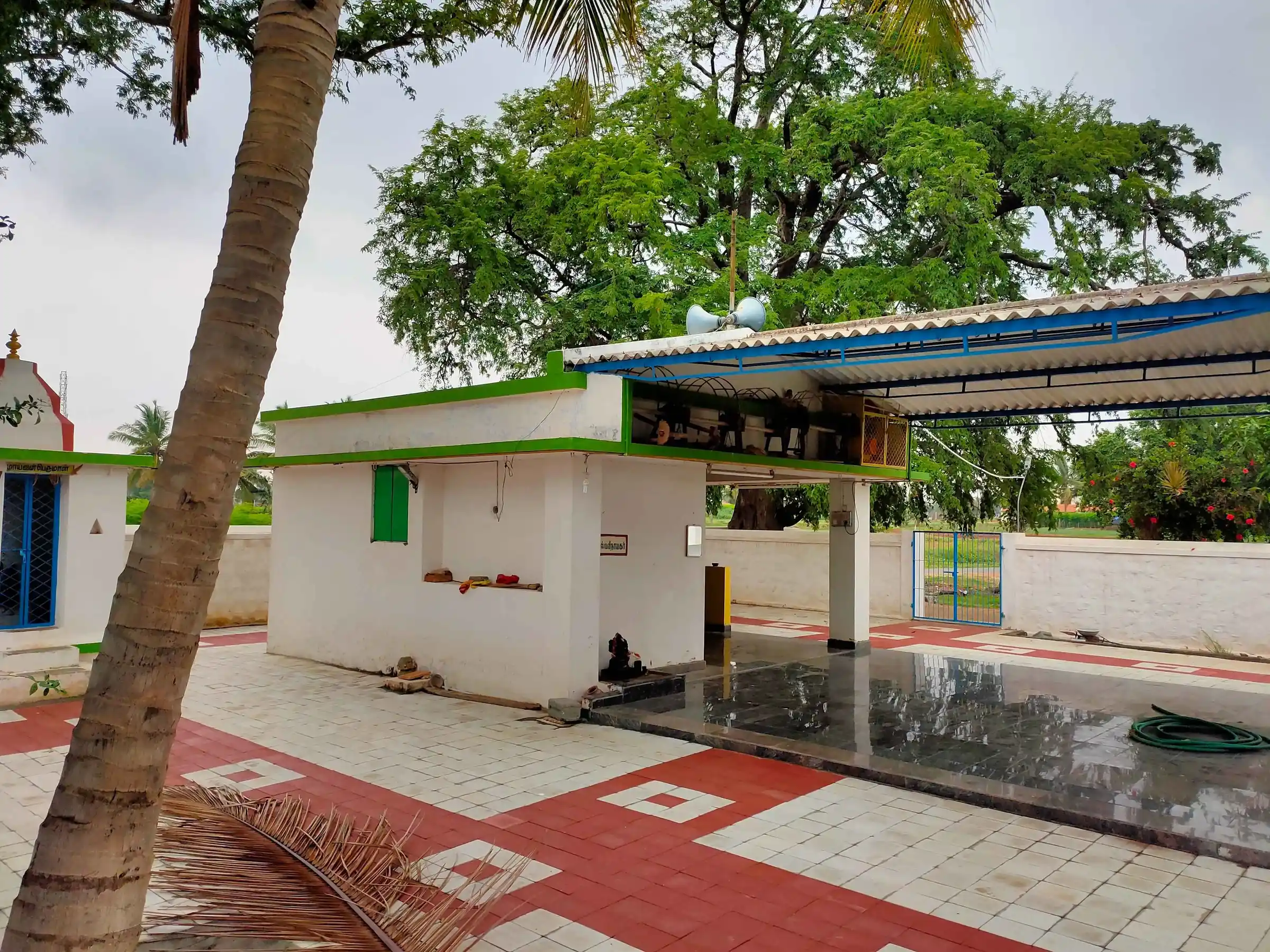 Arulmigu Karupparayar Temple, Nochipalayam, Karaipudur - 641605 அருள்மிகு கருப்பராயர் திருக்கோயில், Nochipalayam, Karaipudur - 641605, Tiruppur - Ancient Temple Architecture and History Image 4