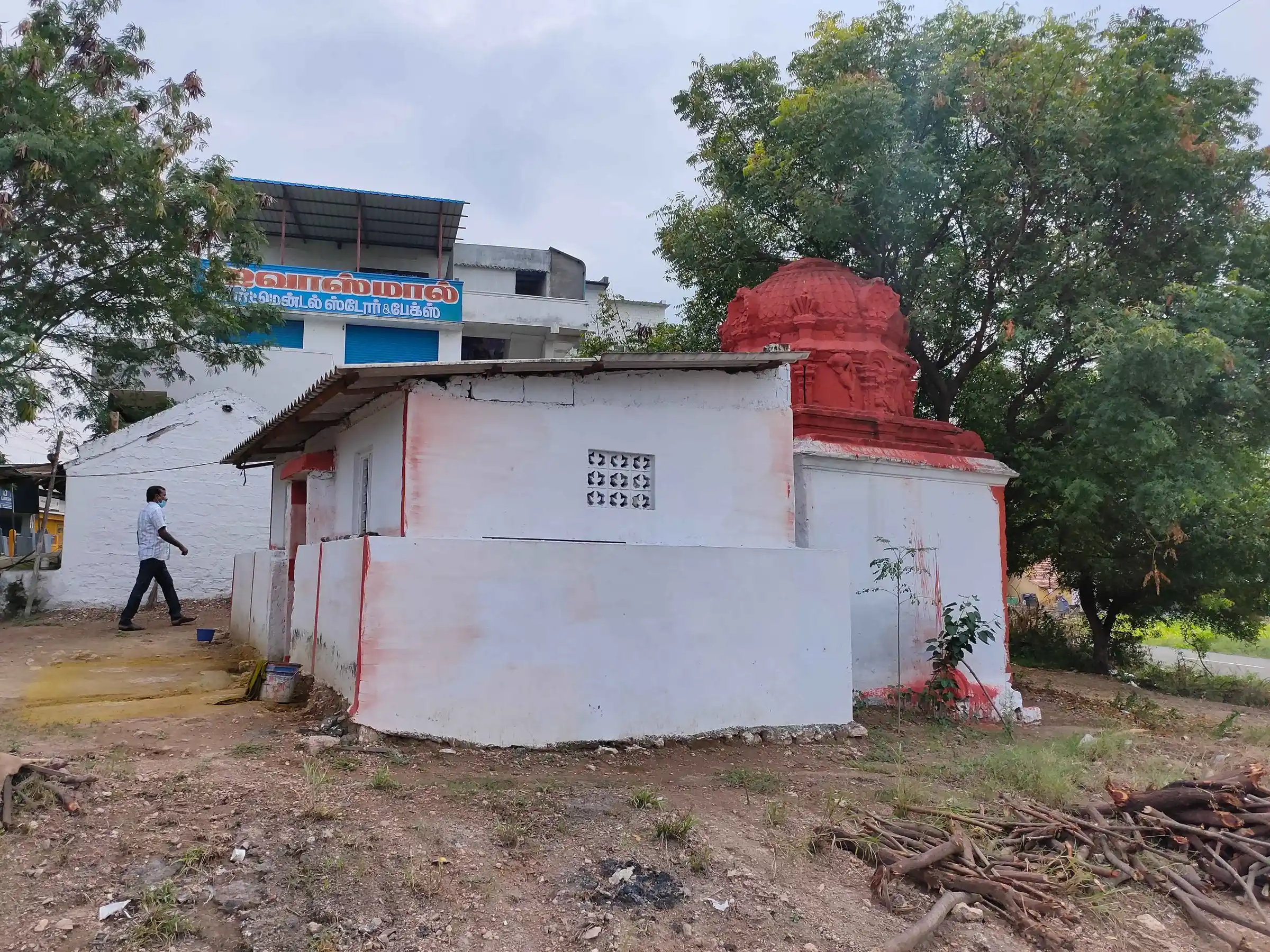 Arulmigu Karupparayar Temple, Palladam - 641664 அருள்மிகு கருப்பராயன் திருக்கோயில், Palladam - 641664, Tiruppur - Ancient Temple Architecture and History Image 4