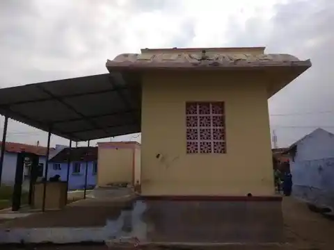 Arulmigu Karupparayasamy Mariamman Temple, Kanakkampalayam, Kanakkampalayam - 638505 அருள்மிகு கருப்பராயசுவாமி-மாரியம்மன் திருக்கோயில், கணக்கம்பாளையம், Kanakkampalayam - 638505, Erode - Ancient Temple Architecture and History Image 2