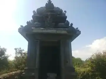 Arulmigu Karupparayasamy Temple, Attaripalayam - 634936 Temple
