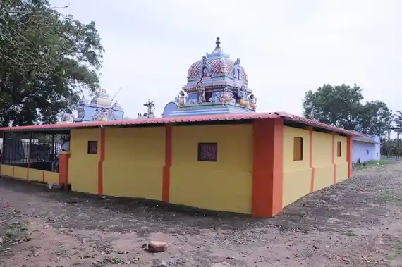 Arulmigu Karupparayaswamy Temple, Ganapathipalayam - 642126 அருள்மிகு கருப்பராயசுவாமி திருக்கோயில், Ganapathipalayam - 642126, Tiruppur - Ancient Temple Architecture and History Image 4