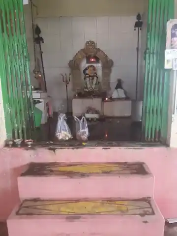 Arulmigu Karupparayaswamy Temple, Madapoor - 641664 அருள்மிகு கருப்பராயசுவாமி திருக்கோயில், Madapoor - 641664, Tiruppur - Ancient Temple Architecture and History Image 4