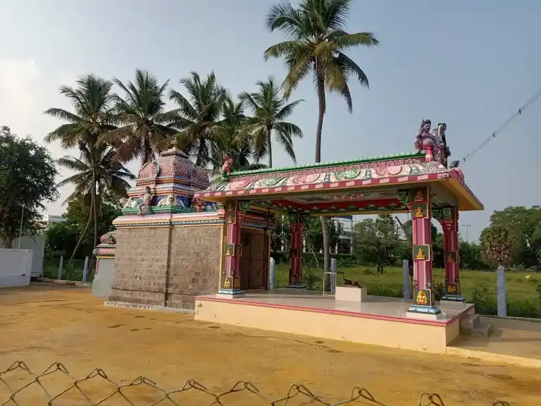Arulmigu Karupparayaswamy Temple, Pazhamgarai - 641654 அருள்மிகு கருப்பராயன் சுவாமி திருக்கோயில், Pazhamgarai - 641654, Tiruppur - Ancient Temple Architecture and History Image 2