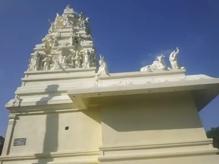 Arulmigu Karuppasamy Temple, A.Kottaipatti - 625535 அருள்மிகு கருப்பசாமி திருக்கோயில், A.Kottaipatti - 625535, Madurai - Ancient Temple Architecture and History Image 2