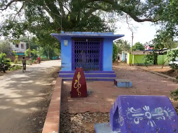 Arulmigu Karuppasamy Temple, -, Kalloorani - 627806 அருள்மிகு கருப்பசாமி திருக்கோயில், -, Kalloorani - 627806, Tenkasi - Ancient Temple Architecture and History Image 2