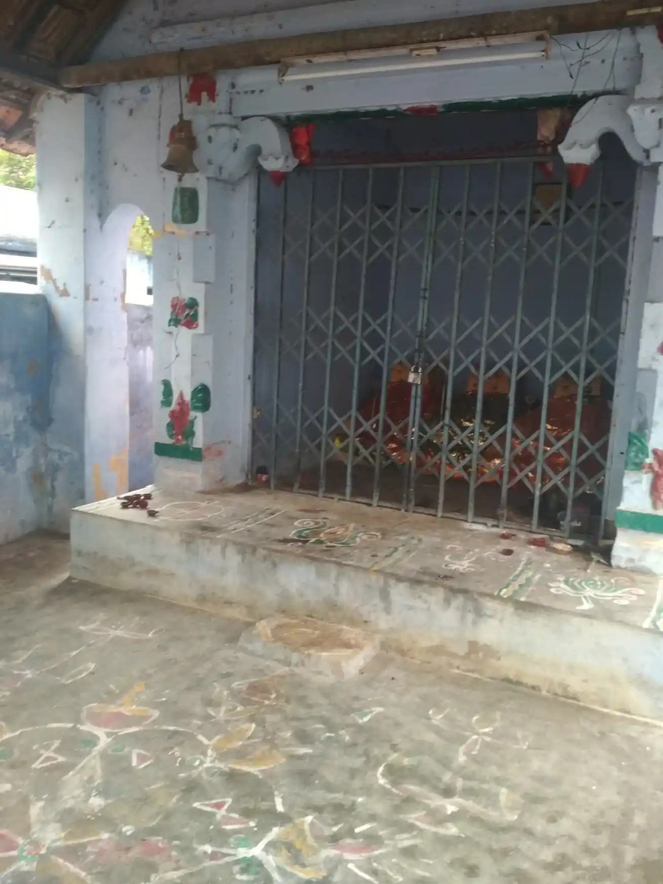 Arulmigu Karuppasamy Temple, Munangipatti - 627355 அருள்மிகு கருப்பசாமி திருக்கோயில், Munangipatti - 627355, Tirunelveli - Ancient Temple Architecture and History Image 3
