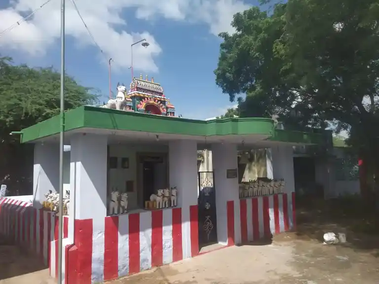 Arulmigu Karuppasamy Temple, Sedapatti - 625527 கருப்பசாமி திருக்கோயில், Sedapatti - 625527, Madurai - Ancient Temple Architecture and History Image 2
