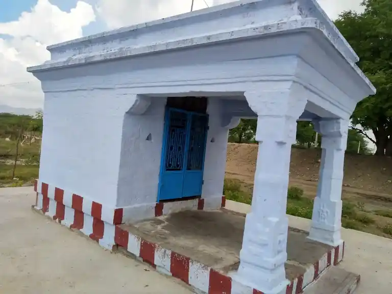Arulmigu Karuppathoorani Vinayakar Temple, Nallamaram - 625702 Temple
