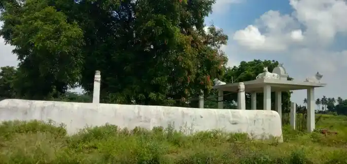 Arulmigu Karuppusamy Temple, Pothuravuthanpatti - 639119 அருள்மிகு கருப்புசாமி திருக்கோயில், Pothuravuthanpatti - 639119, Karur - Ancient Temple Architecture and History Image 3