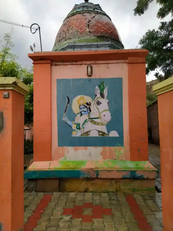 Arulmigu Karuppusamy Temple, Thiruverumbur - 620013 Arulmigu Karuppusamy Temple, Thiruverumbur - 620013, Thiruchirappalli - Ancient Temple Architecture and History Image 2