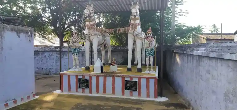 Arulmigu Karuppusamy Temple, Vellalapalayam - 638315 அருள்மிகு கருப்புச்சாமி திருக்கோயில், Vellalapalayam - 638315, Erode - Ancient Temple Architecture and History Image 3