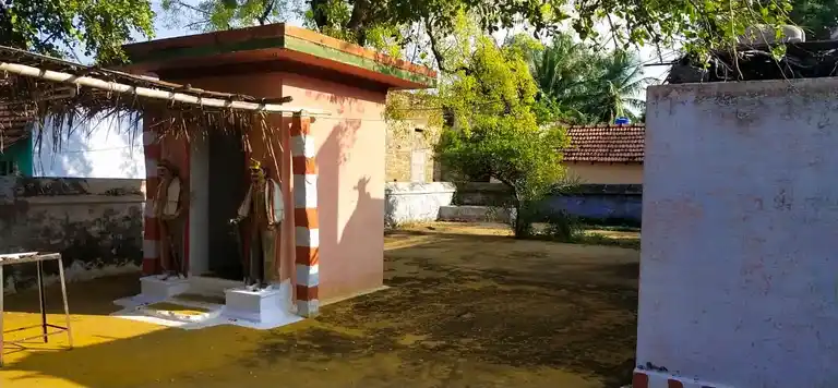 Arulmigu Karuppusamy Temple, Vellalapalayam - 638315 அருள்மிகு கருப்புச்சாமி திருக்கோயில், Vellalapalayam - 638315, Erode - Ancient Temple Architecture and History Image 4