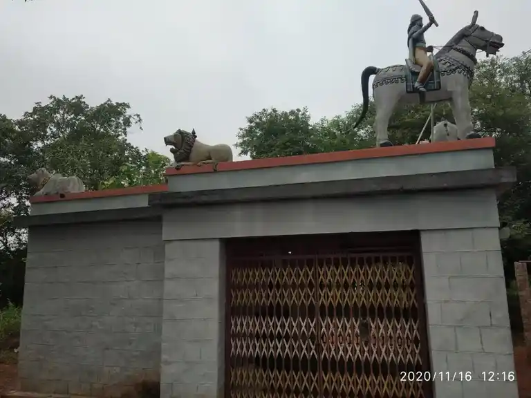 Arulmigu Karuppuswamy Temple, Adaikampatti - 621306 Arulmigu Karuppuswamy Temple, Adaikampatti - 621306, Thiruchirappalli - Ancient Temple Architecture and History Image 2